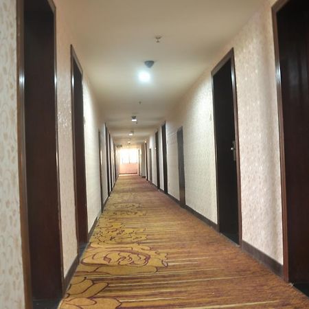 Hua Du Hotel Гуйлинь Экстерьер фото