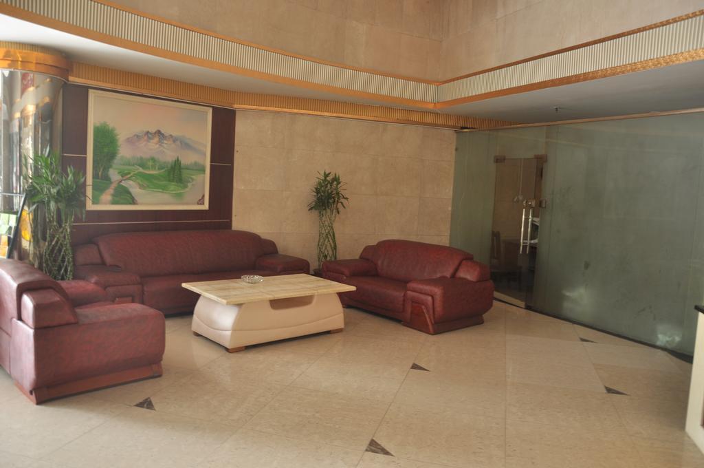 Hua Du Hotel Гуйлинь Экстерьер фото