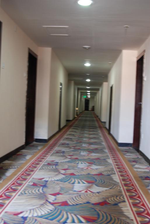 Hua Du Hotel Гуйлинь Экстерьер фото